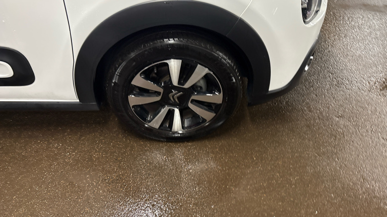 Citroen C3 1.2 PureTech 110 Plus 5dr EAT6 Petrol Hatchback